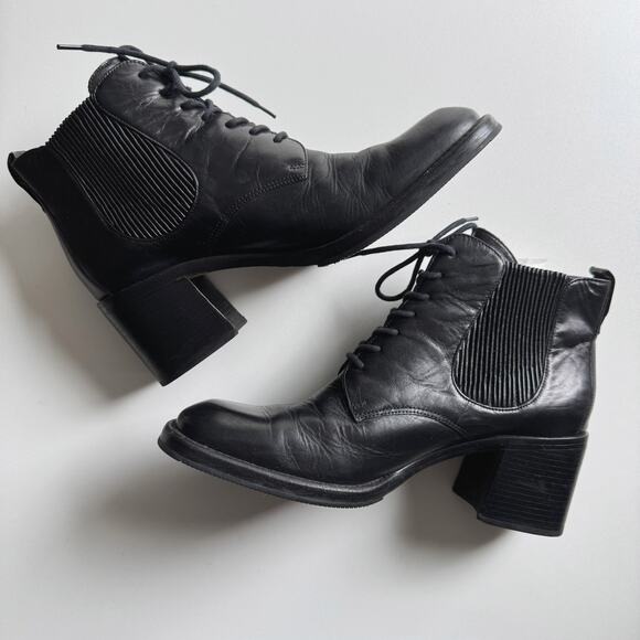 Vintage Y2K Cole Haan Black Leather Lace Up Booties Size 7-7.5 - Picture 3 of 9